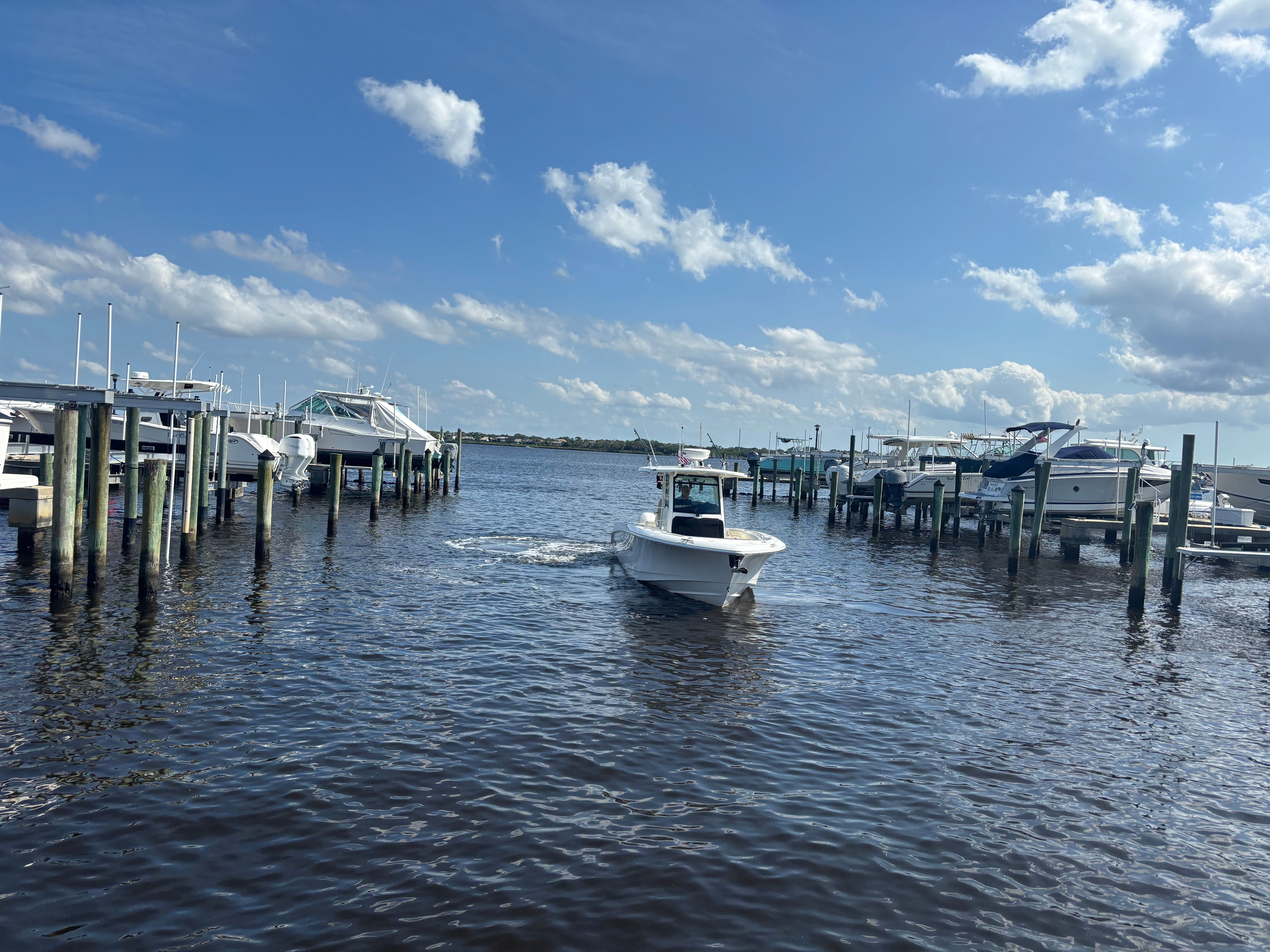 2021 Boston Whaler 330 Outrage - 8