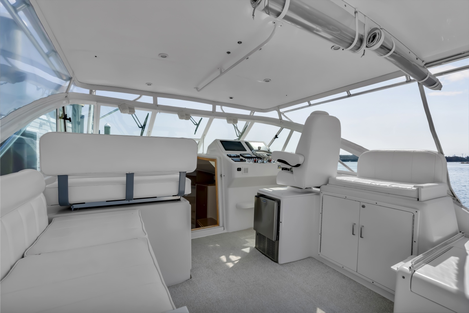2005 Cabo 35 Express - Image 37