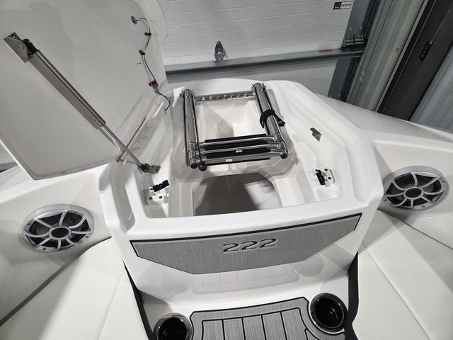 2026 Yamaha Boats 222S - 29