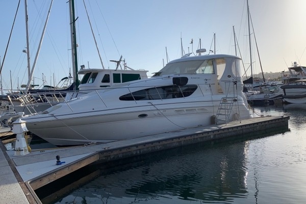 2004 Sea Ray 390 Motor Yacht