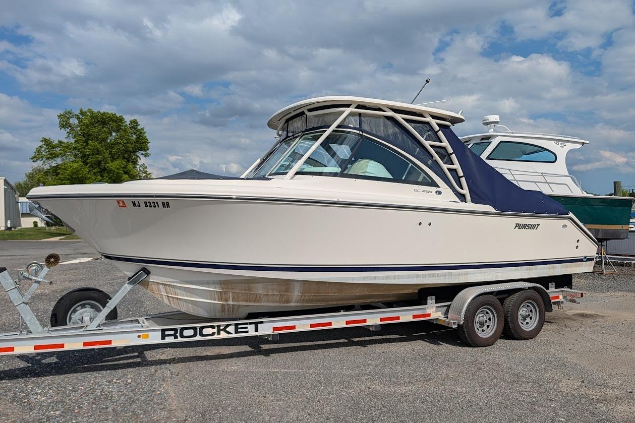 2011 Pursuit DC 265 Dual Console