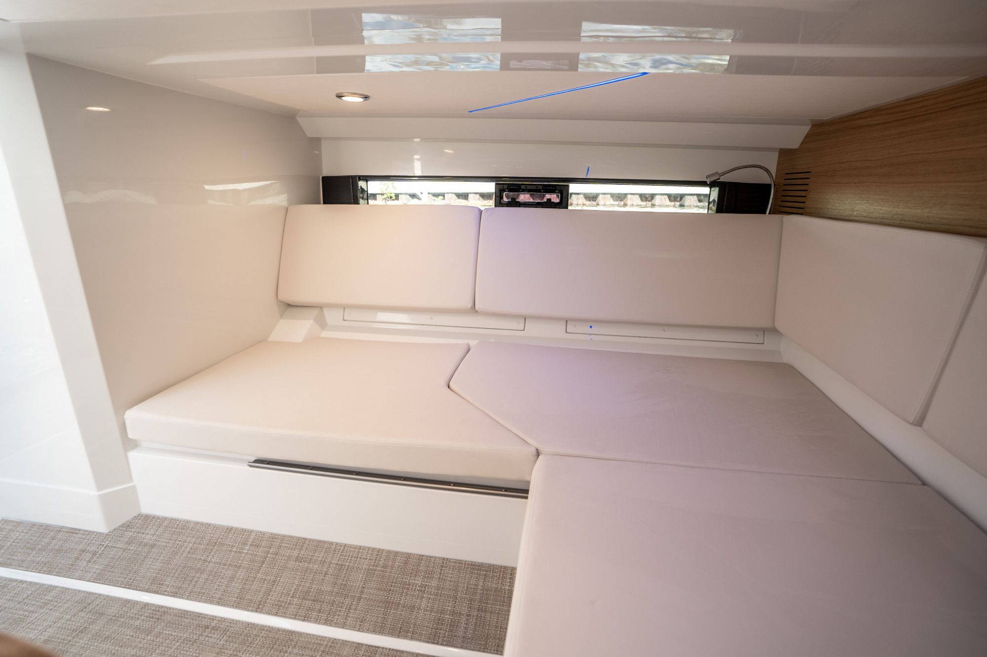 2025 De Antonio Yachts D36 OPEN - 38