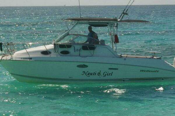 2001 Wellcraft 270 Coastal