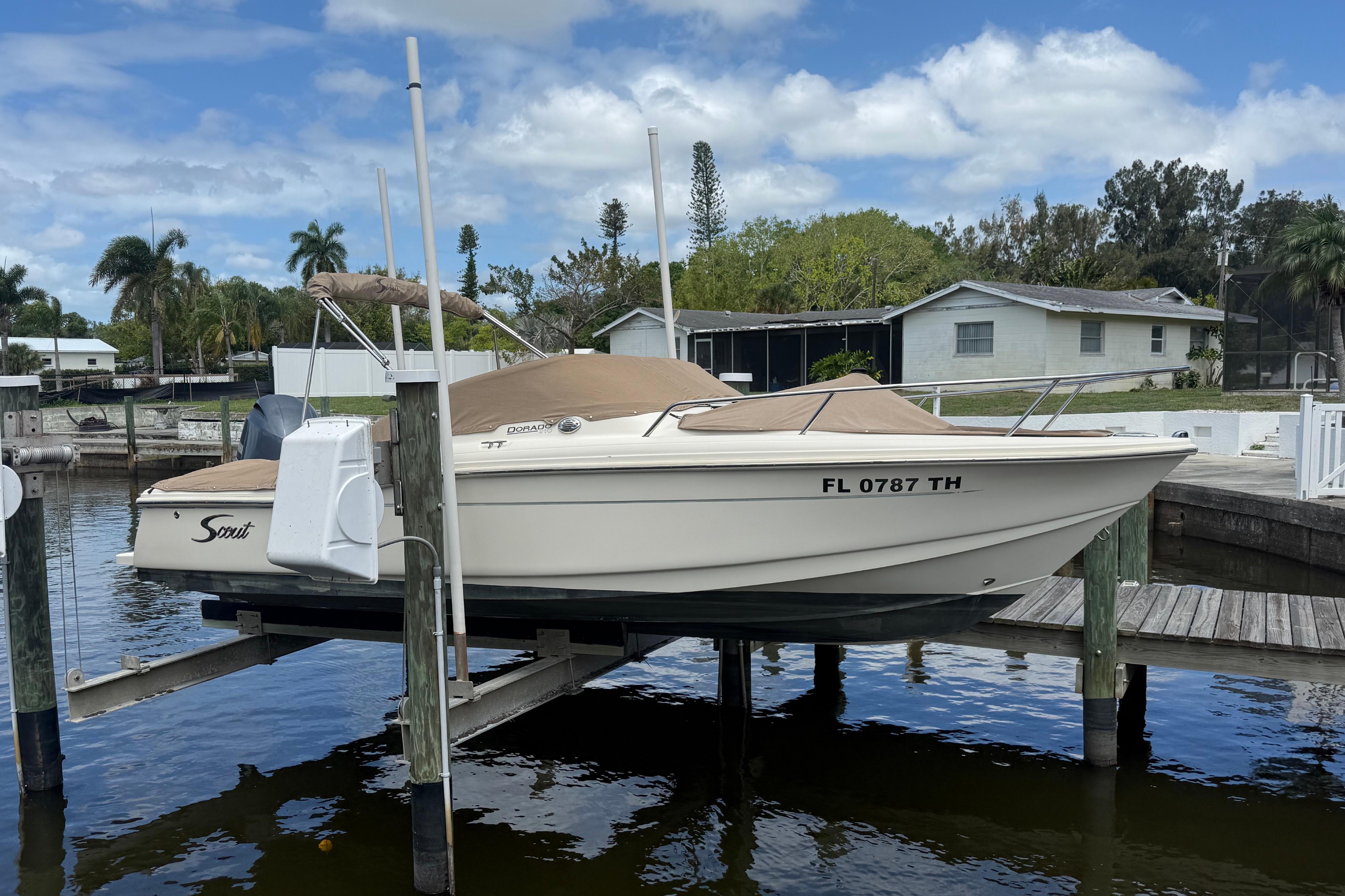 2017 Scout 210 Dorado