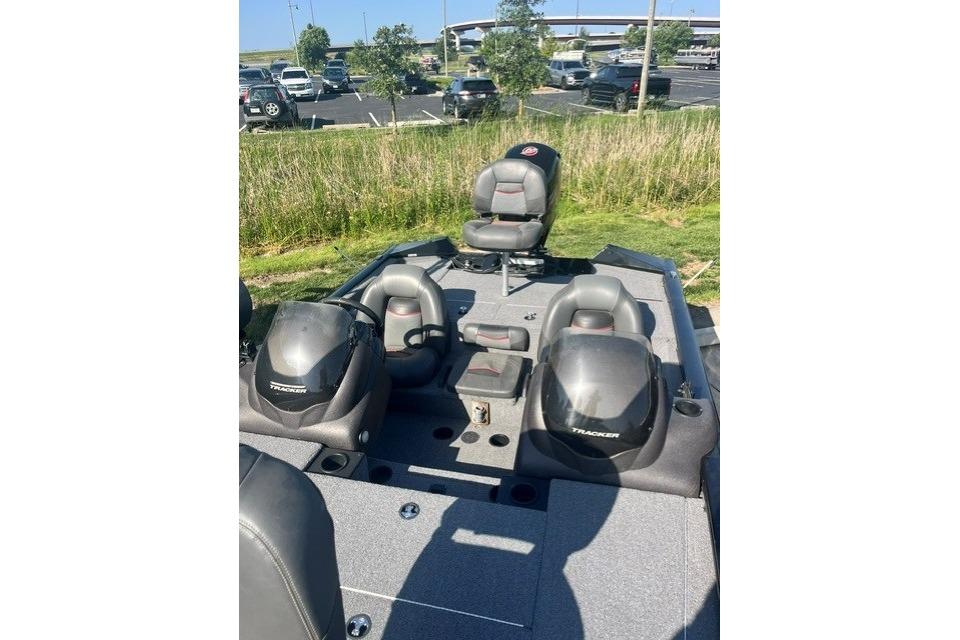 2023 Tracker Pro Team 195 TXW Tournament Edition boat interior with seating and console.