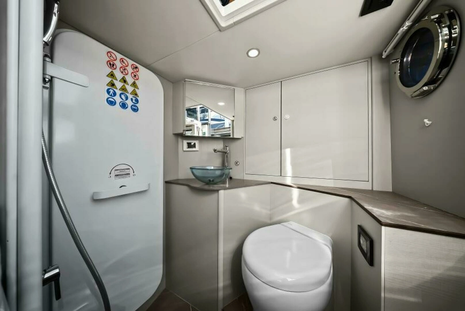 2025 Absolute Navetta 53 - Image 27
