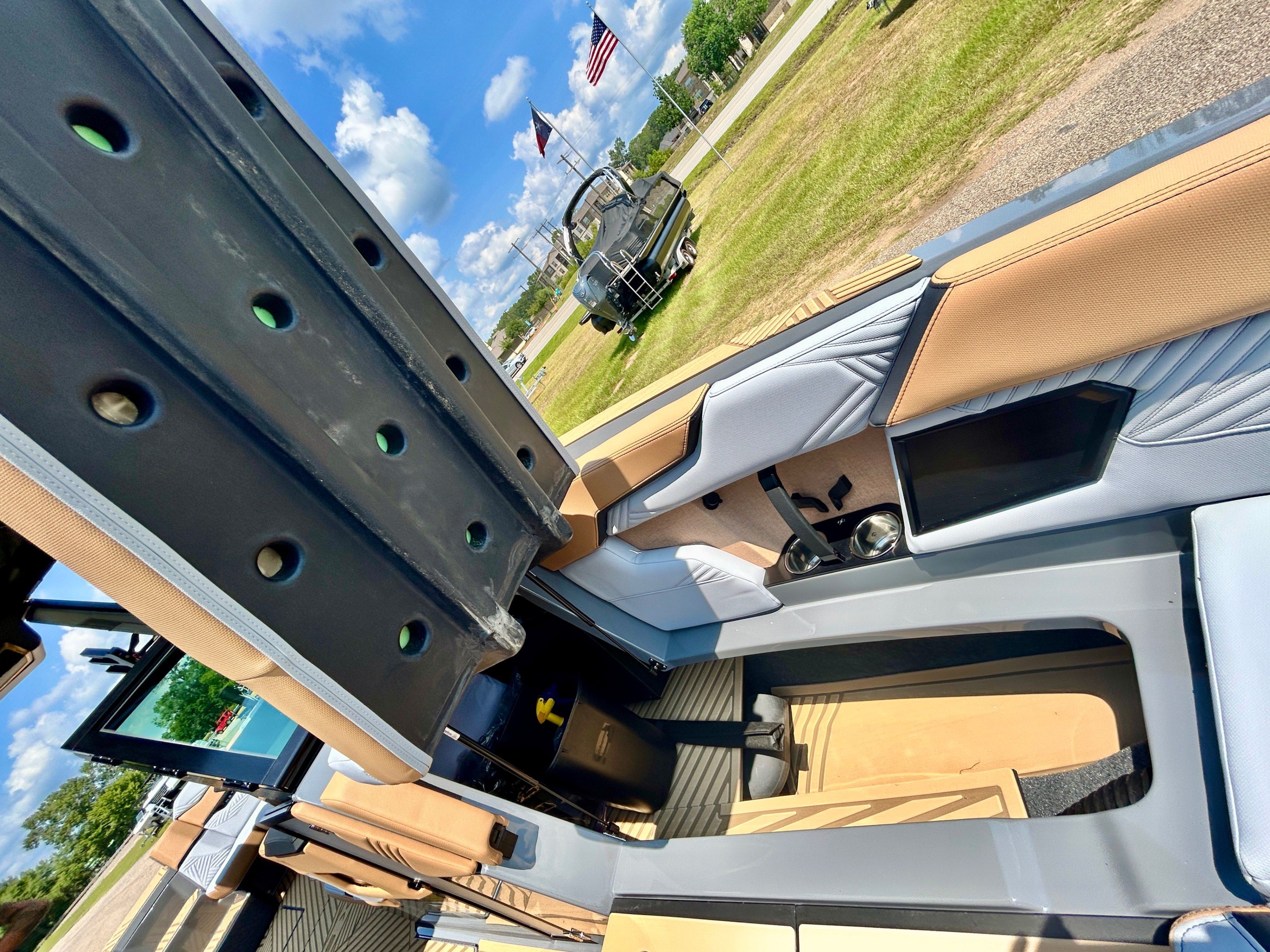 2026 MasterCraft XStar 25 - 33