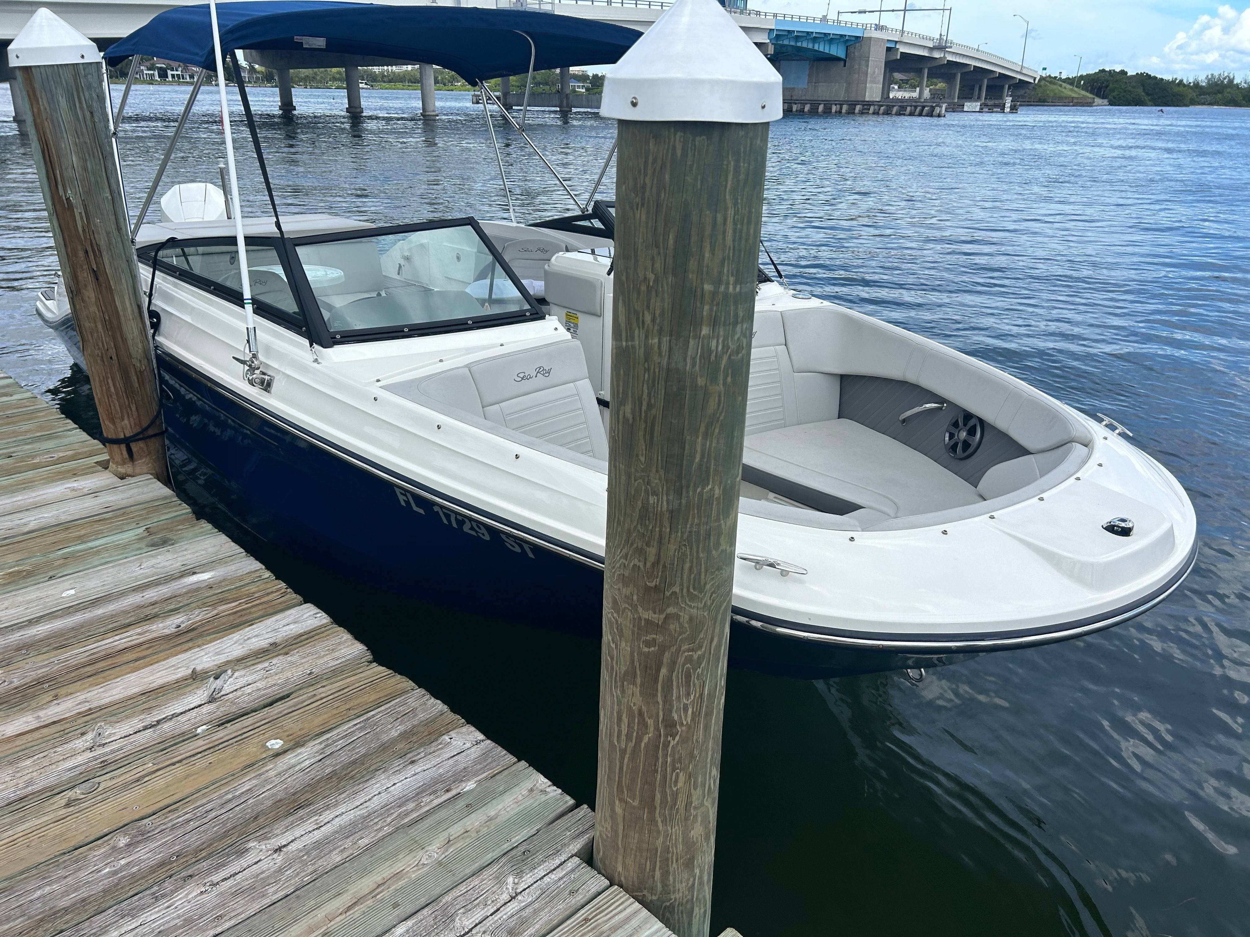 2020 Sea Ray SPX 230 Outboard - 3