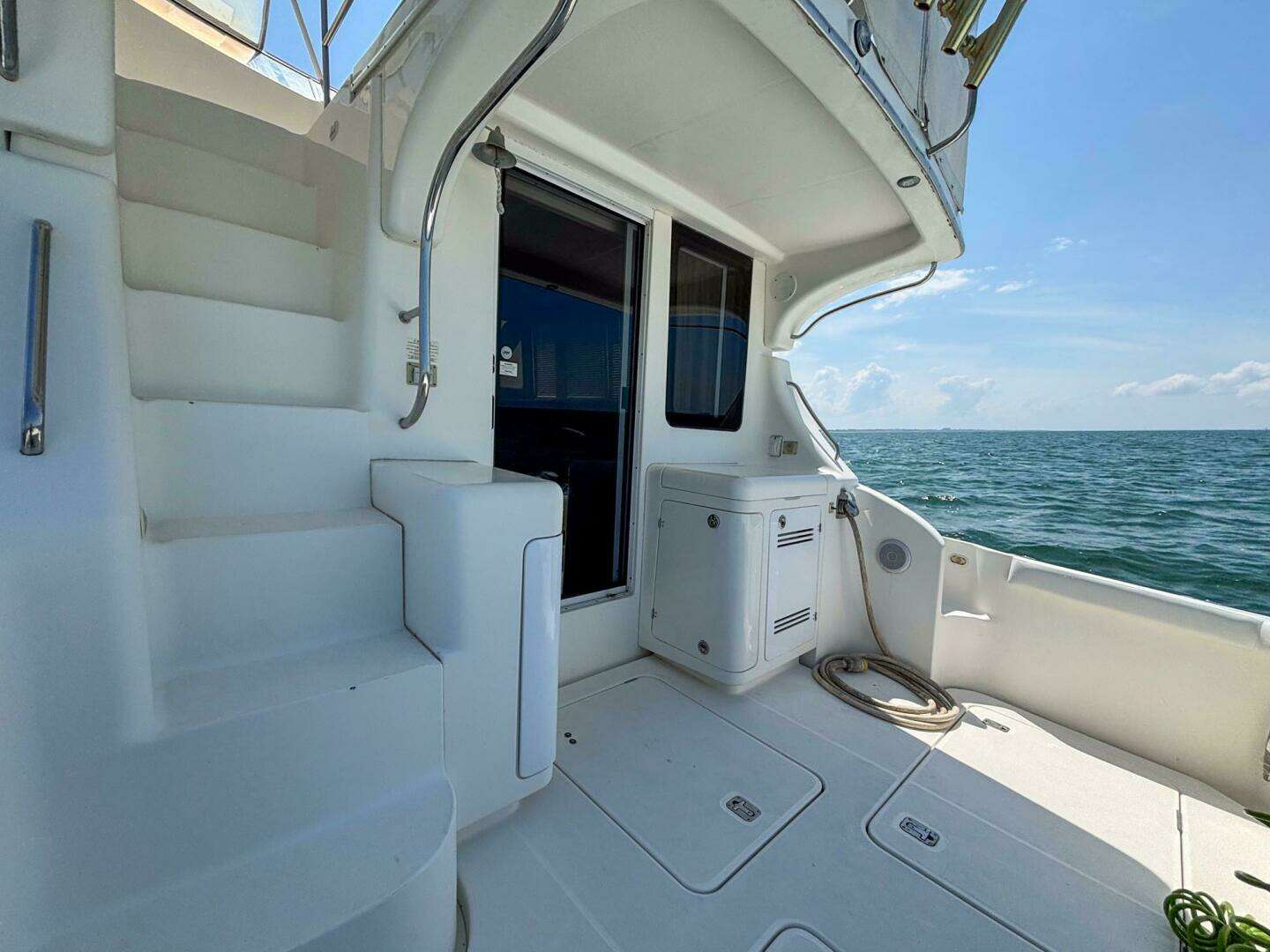 2007 Silverton 38 Convertible - Image 15