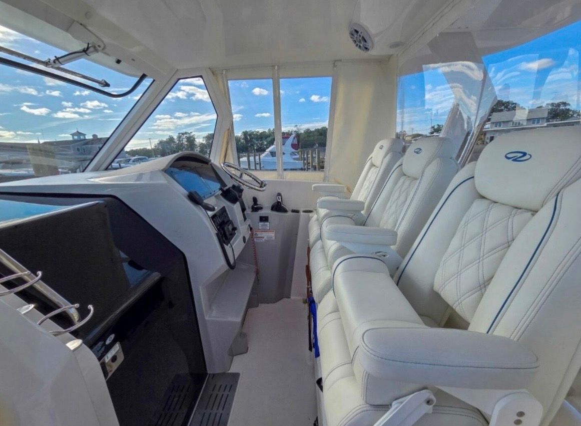 2025 Regal 33 SAV - 6
