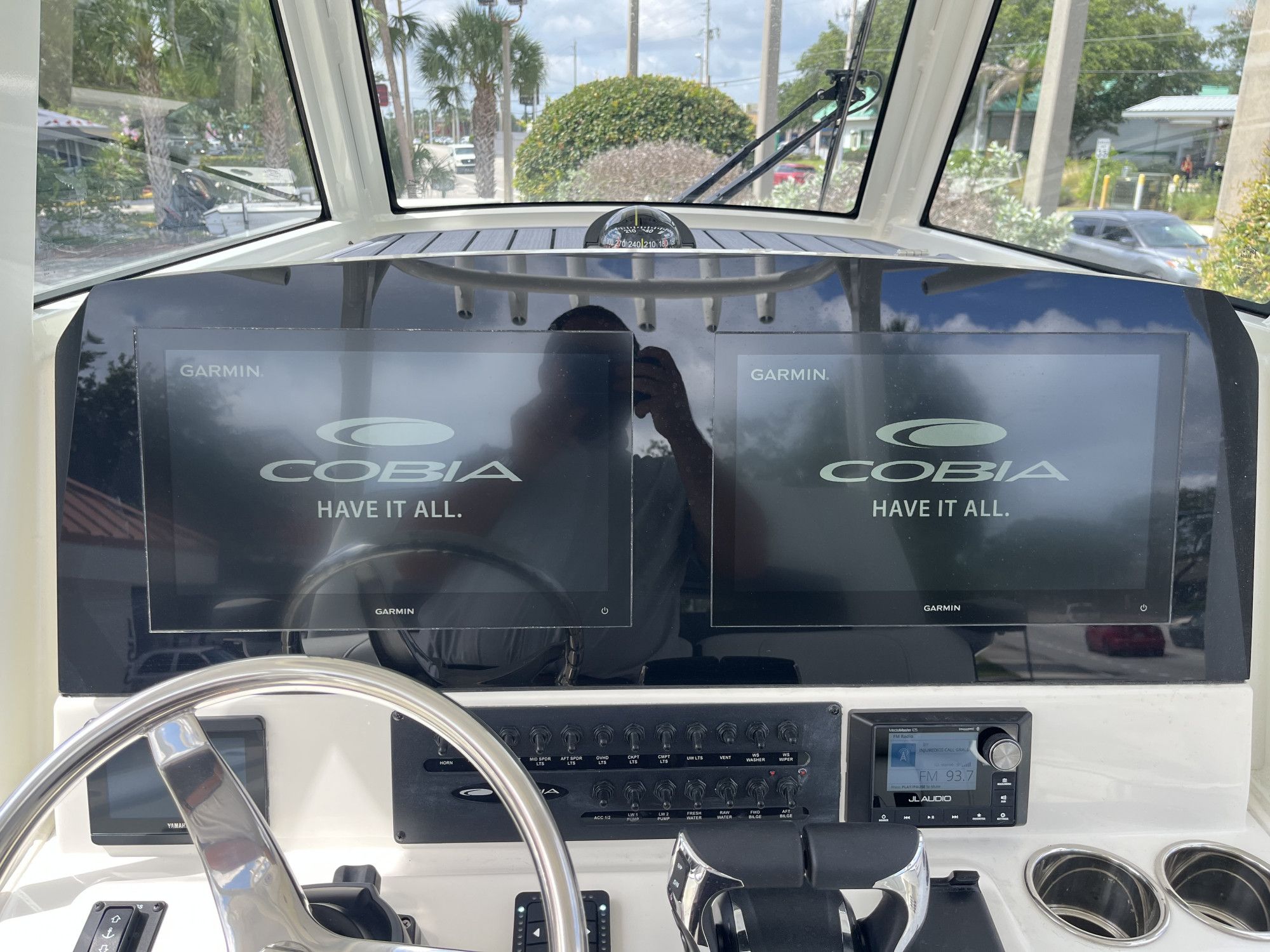2026 Cobia 305 Center Console - 18