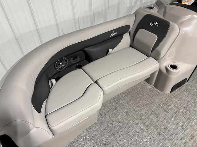 2025 BARLETTA BOATS Aria A22CC - 19