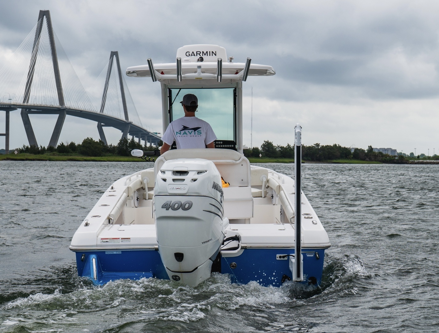2020 Everglades 253CC - Image 16