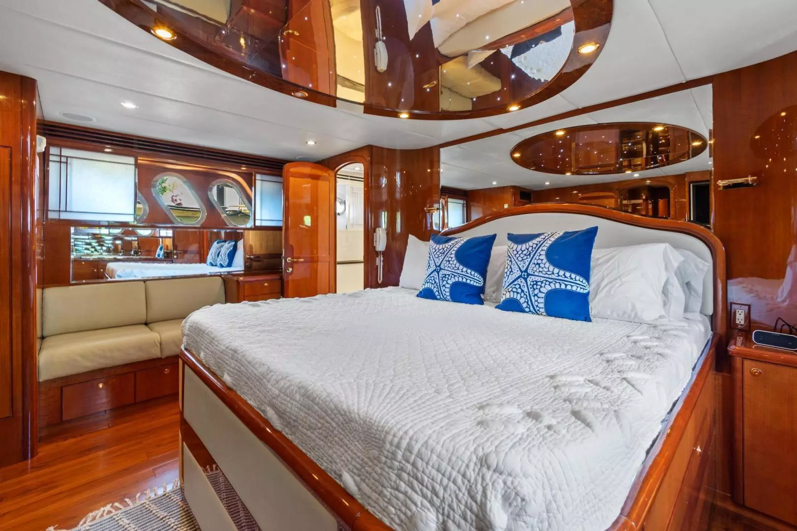 2006 Jefferson Starship Pilothouse - Image 44