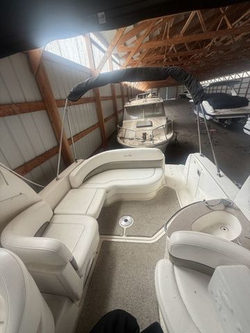 2006 Sea Ray Sundancer 260 - 23