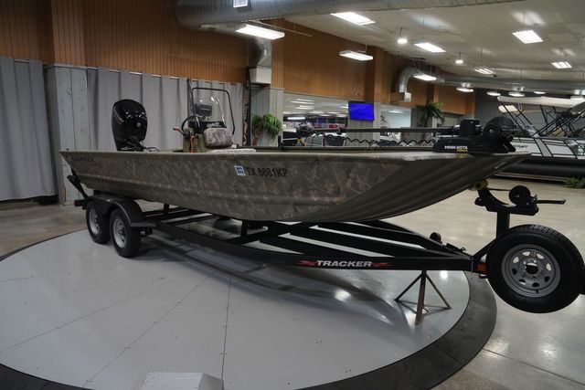 2023 Tracker Grizzly 2072 CC - 6