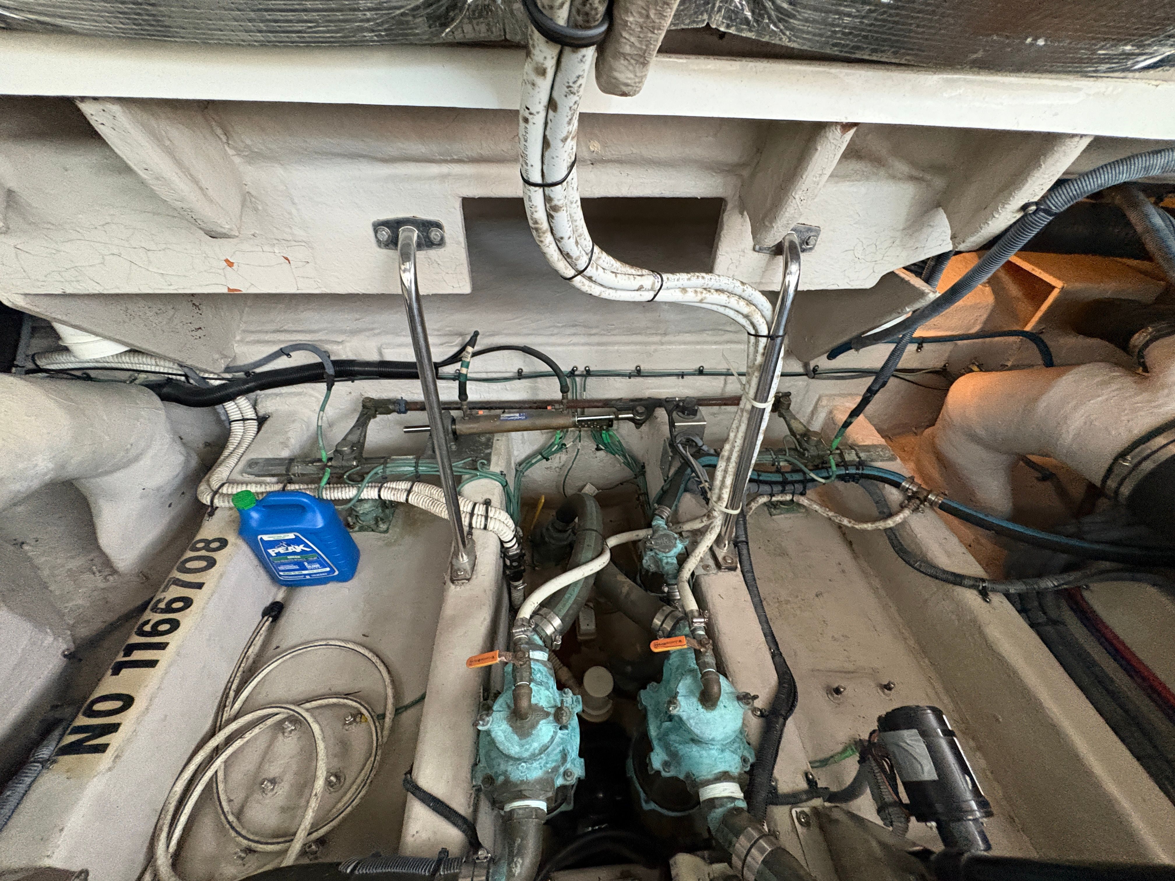 2005 Sea Ray 420 Sundancer - 81