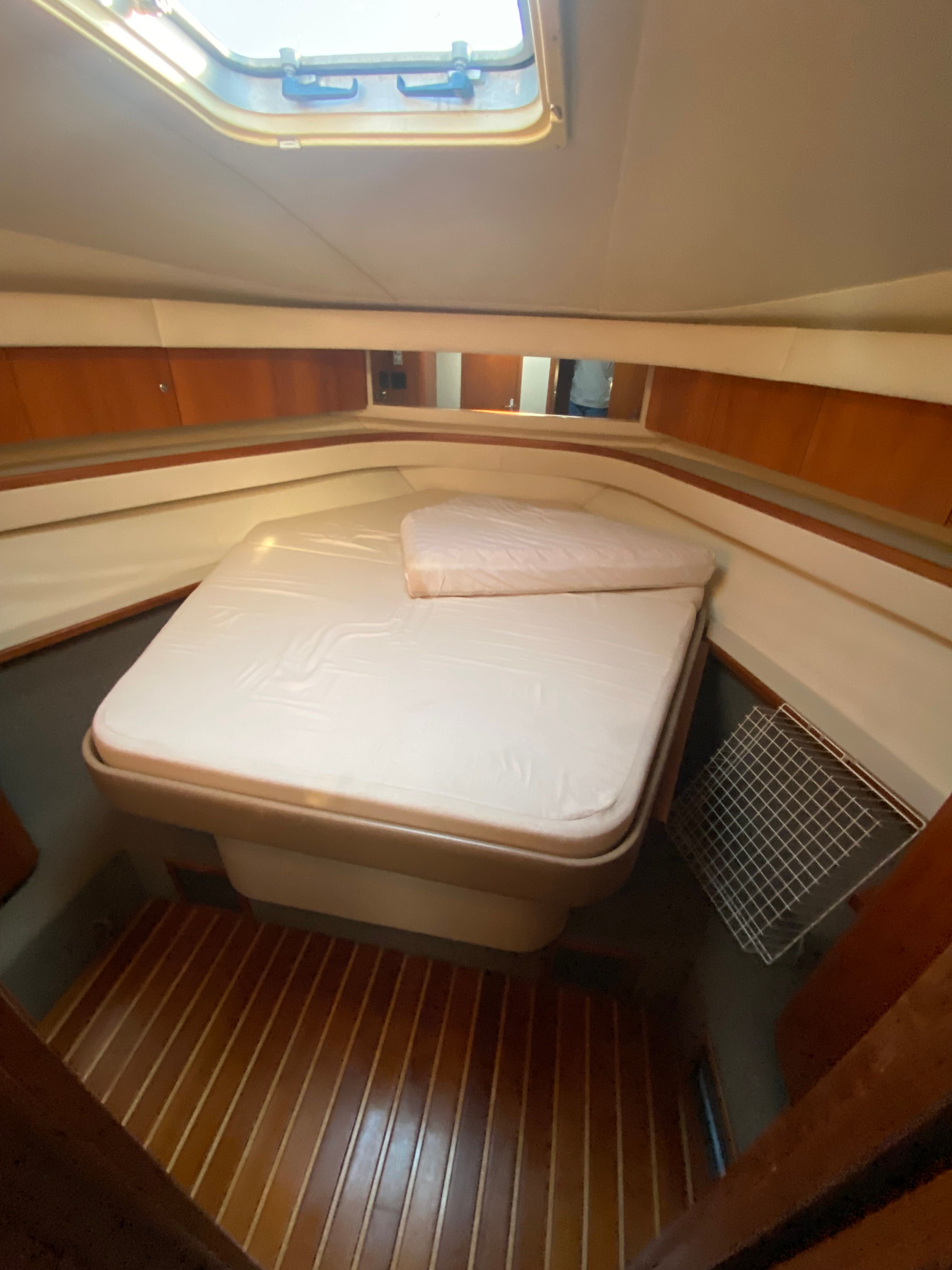 1996 Tiara Yachts 4000 Express - 11