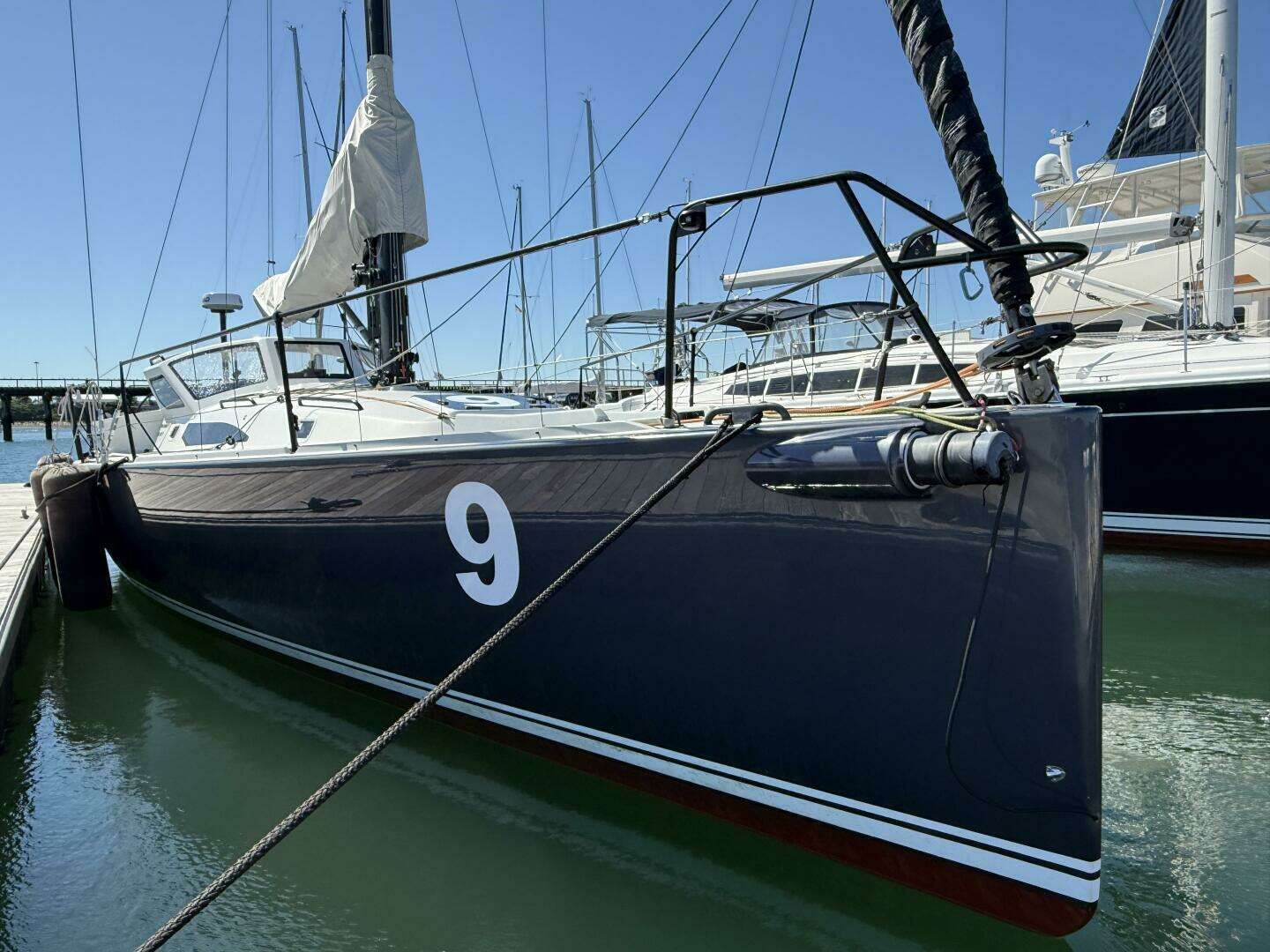 2018 J Boats J121 - Image 8