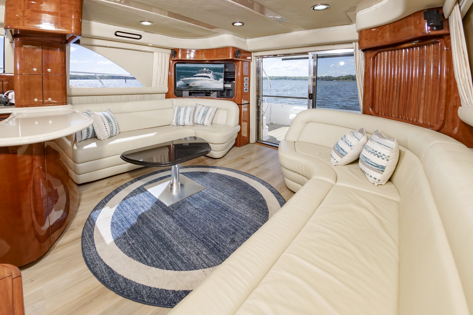 2002 Sea Ray 560 Sedan Bridge - Image 25
