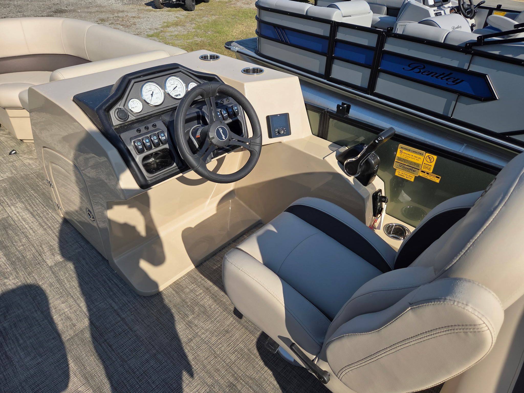 2026 Bentley Pontoons Legacy 220 Quad - 10