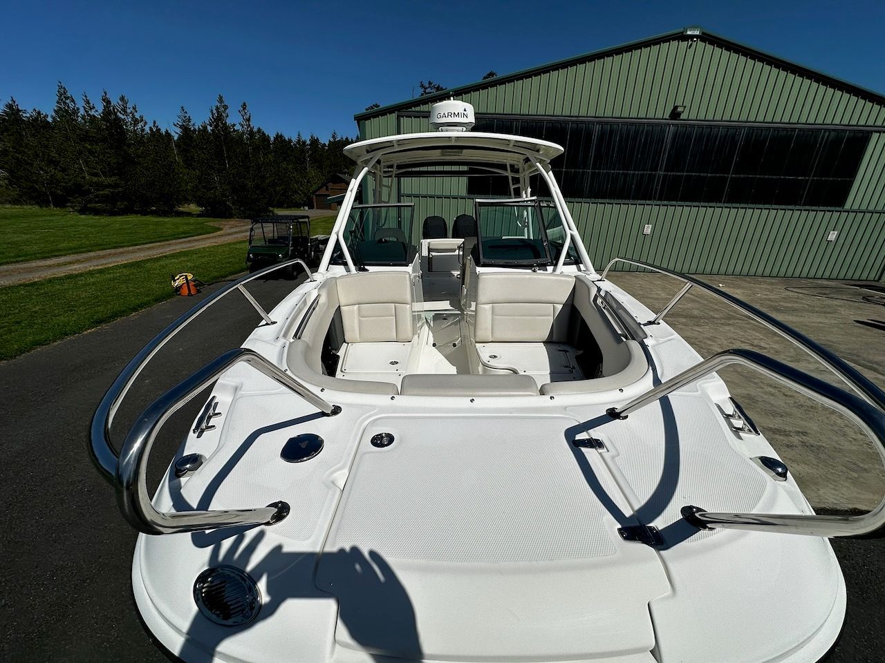 2016 Boston Whaler 270 Vantage - 9