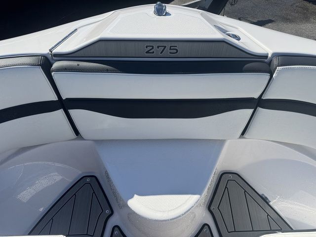 2025 Yamaha Boats 275SE - 9