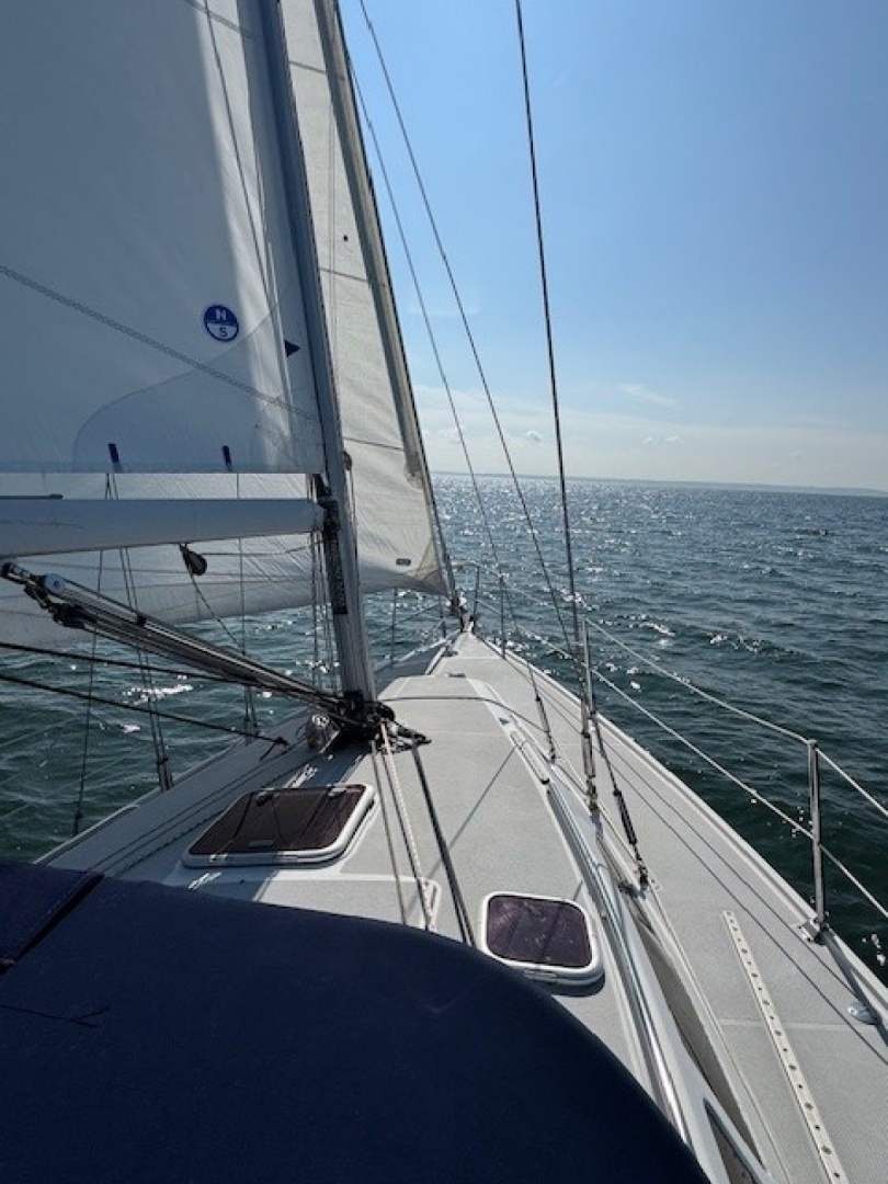 2006 Catalina 320 - Image 4