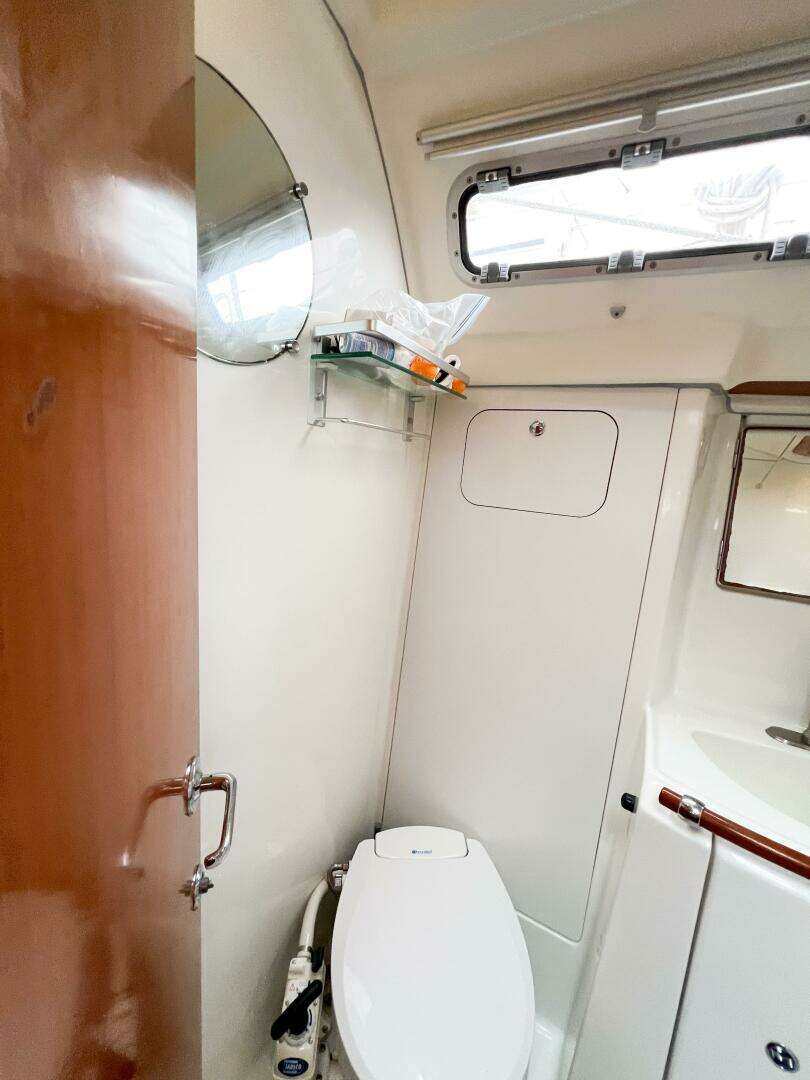 2007 Beneteau 373 - Image 49
