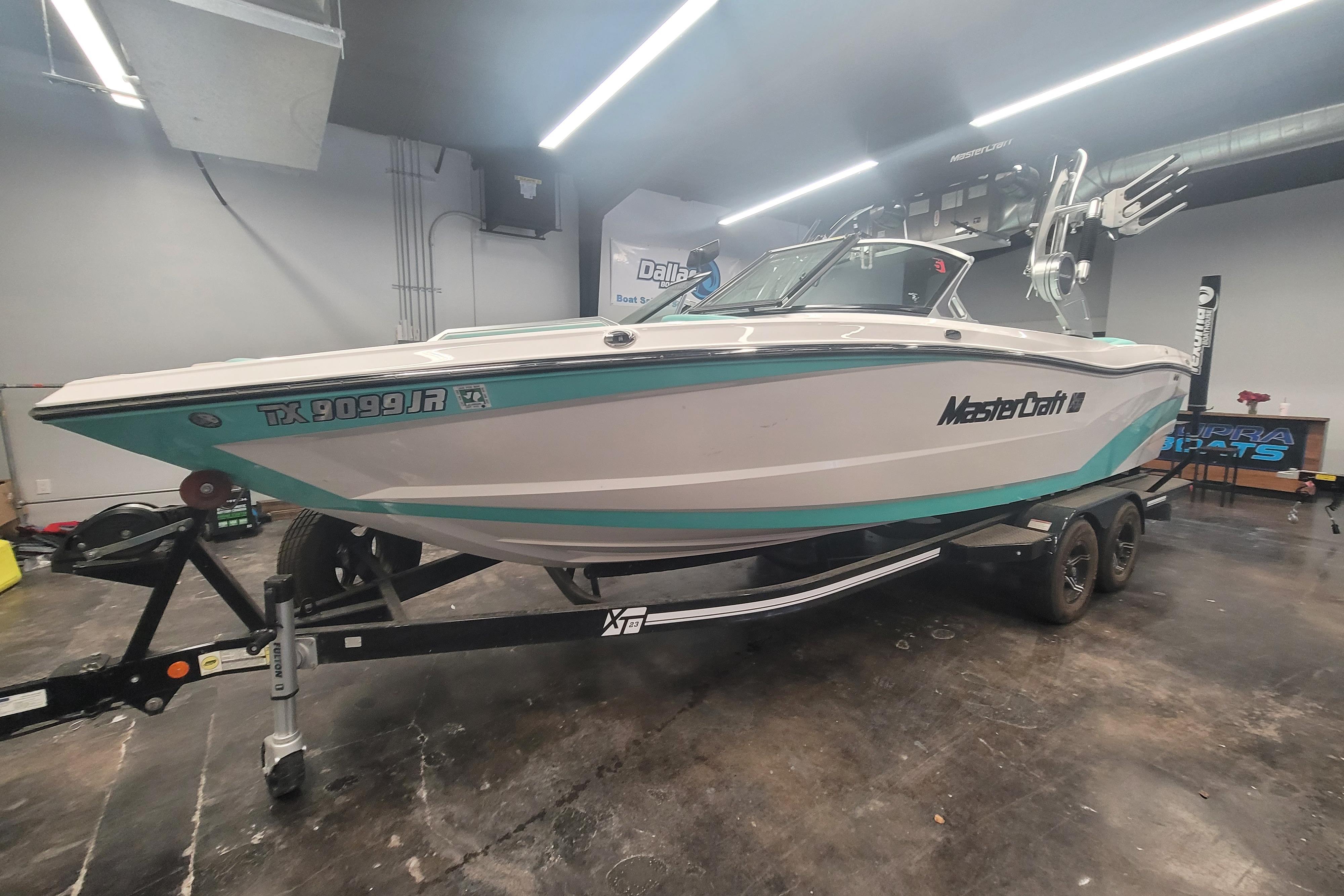 2020 MasterCraft XT23