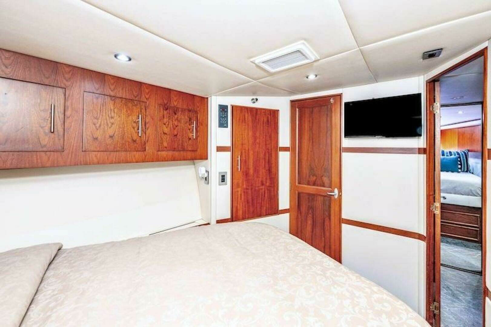 1991 Ocean Yachts Super Sport - Image 56