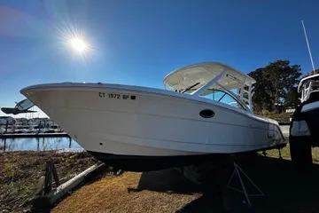2022 Robalo R317 Dual Console