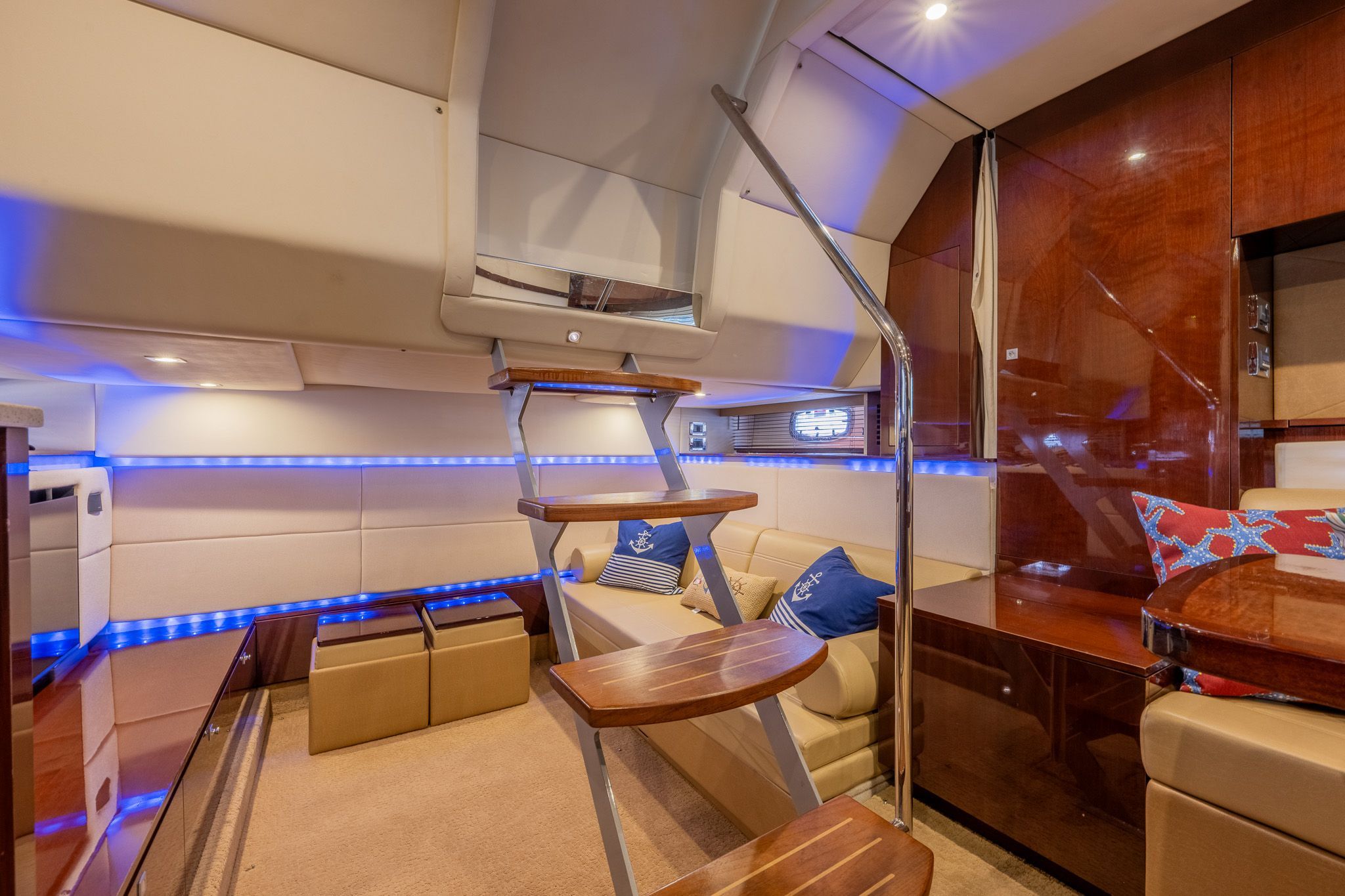 2010 Sea Ray 450 Sundancer - 30