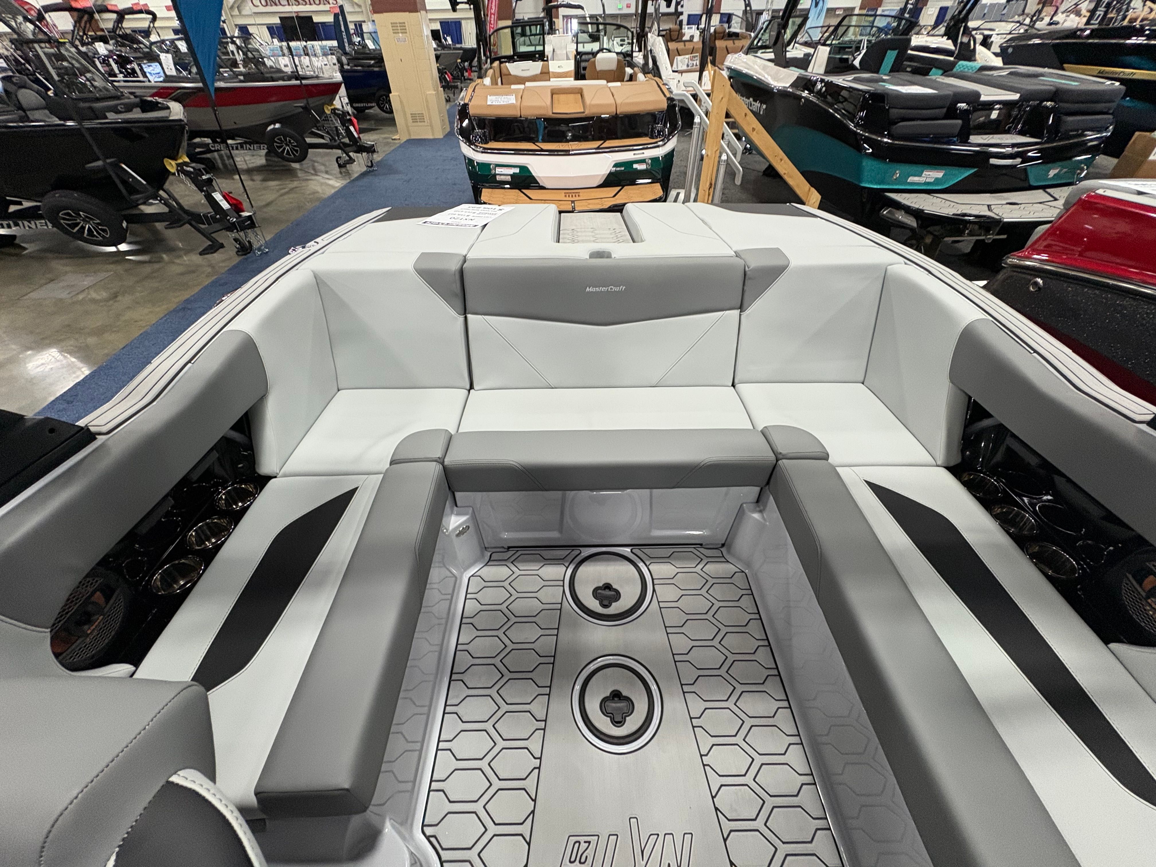 2025 MasterCraft NXT20 - 23