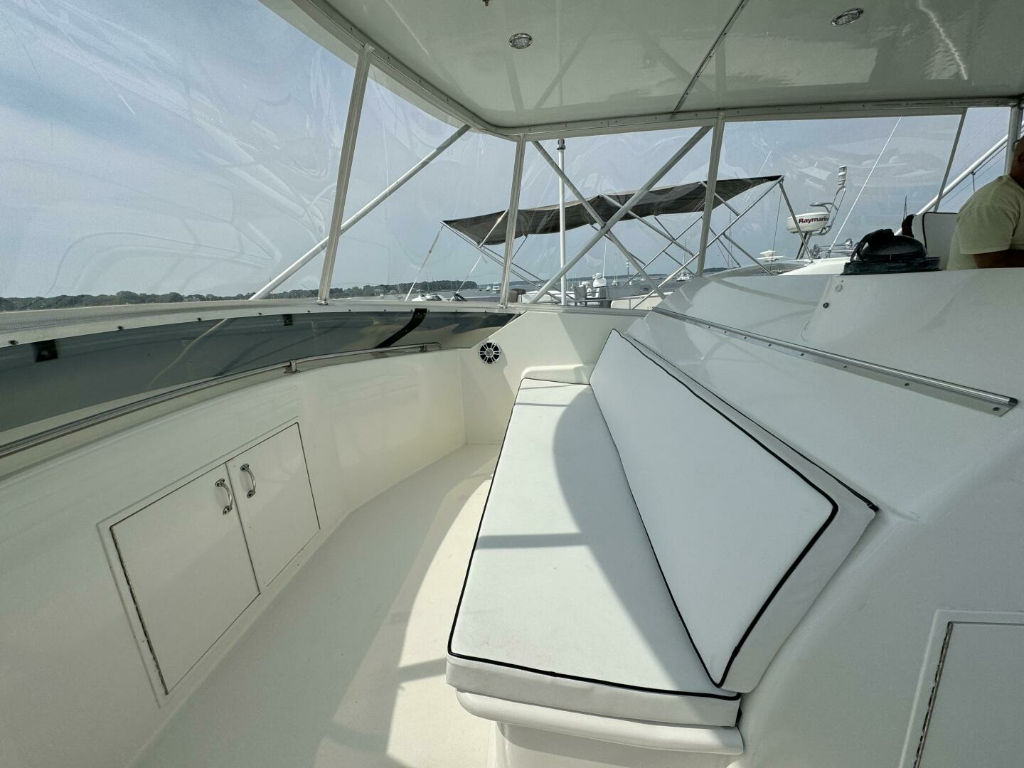 1994 Hatteras 54 Yacht - Image 13