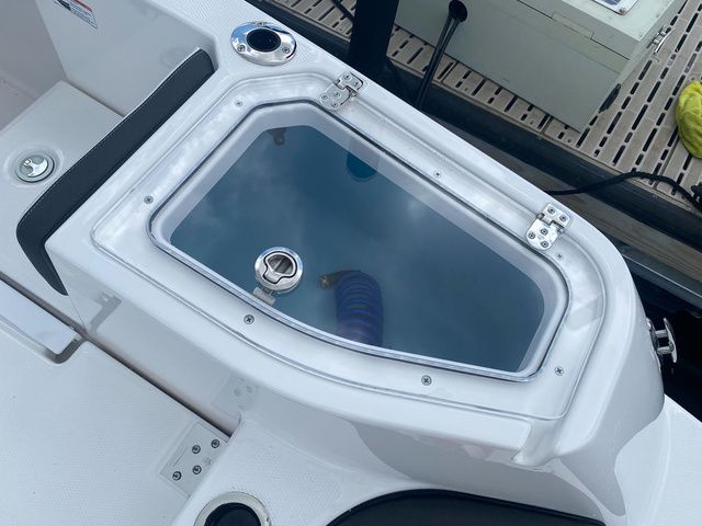 2024 Yamaha Boats 255 FSH Sport H - 7