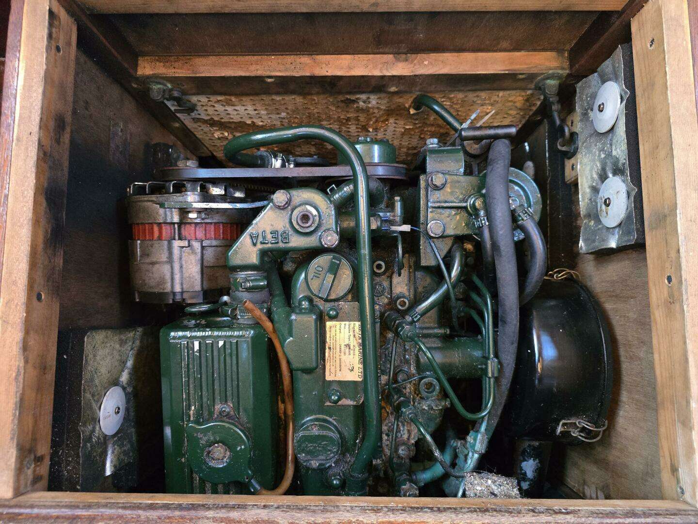 1963 Camper & Nicholsons 36 - Image 21