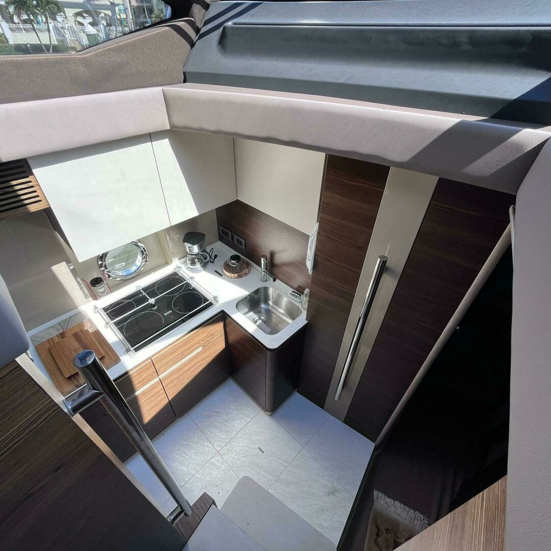 2015 Azimut 50 fly - Image 17