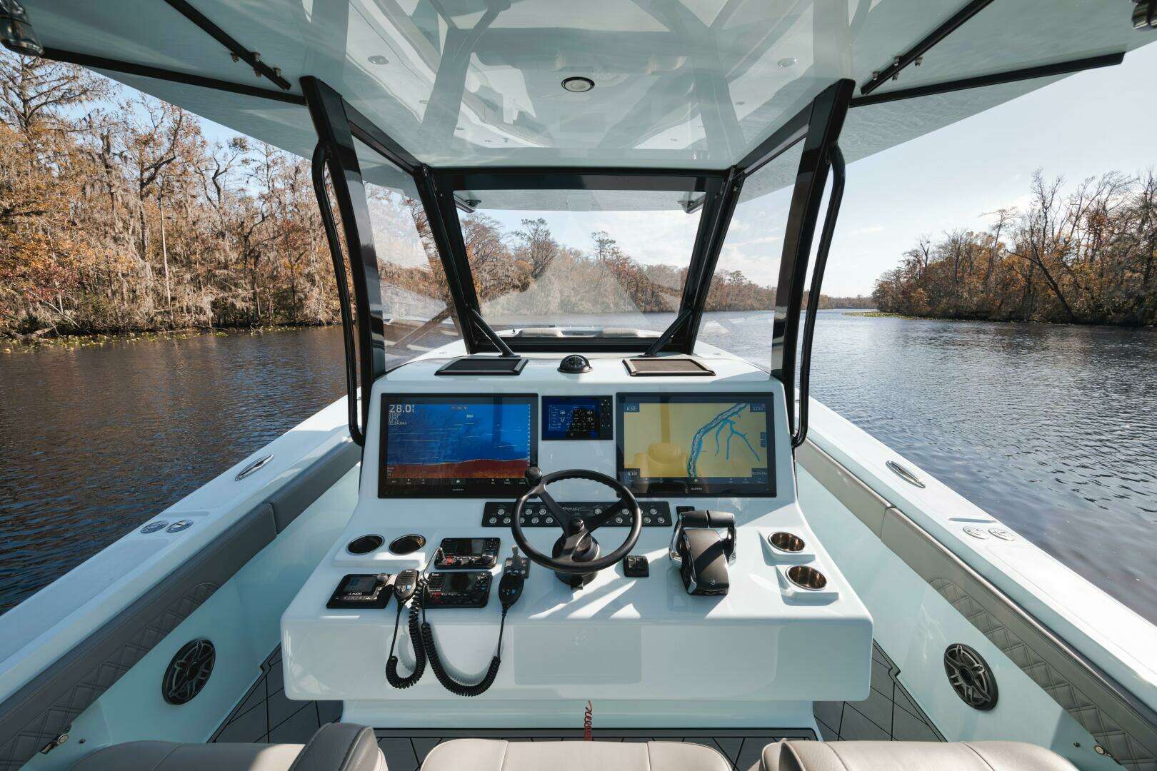 2026 Front Runner 39 Center Console - Image 20