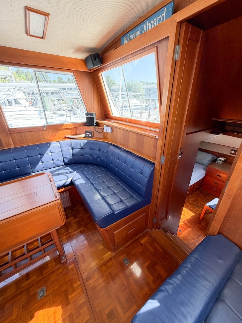 1991 Grand Banks 36 - Image 30