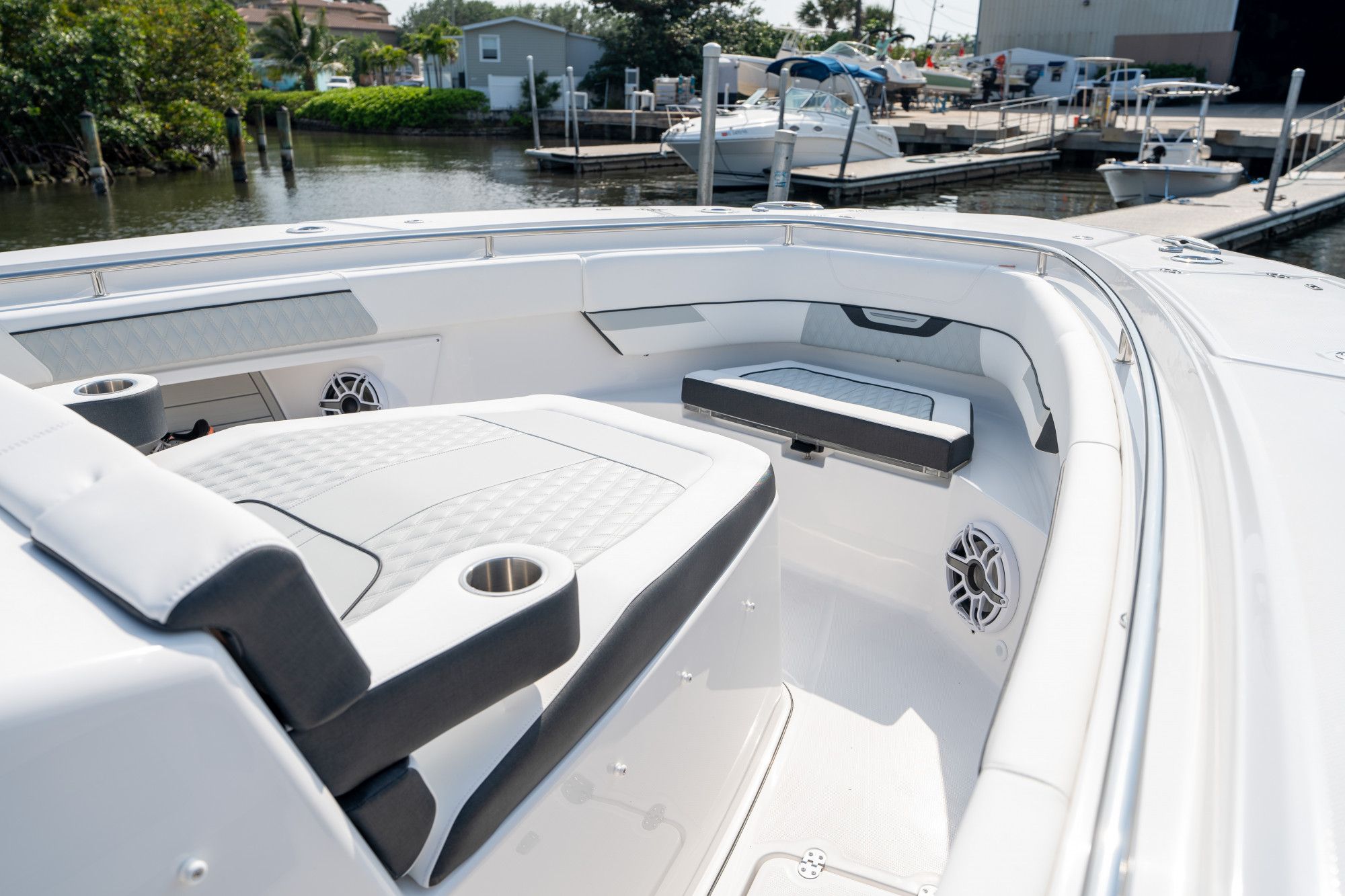 2024 Blackfin 400 CC - 29