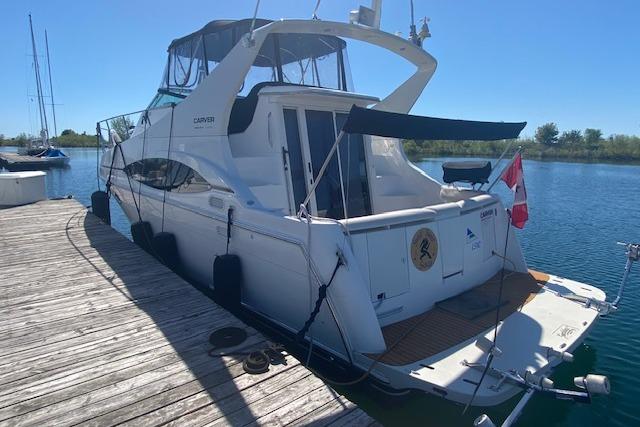 2002 Carver 350 Mariner
