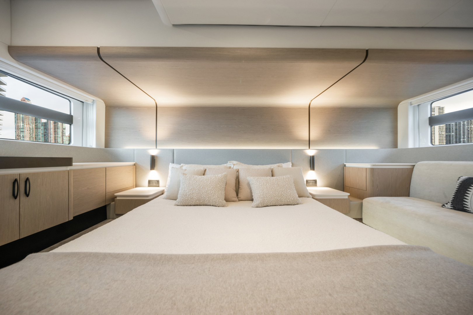 2023 Azimut 53 FLY - Image 21