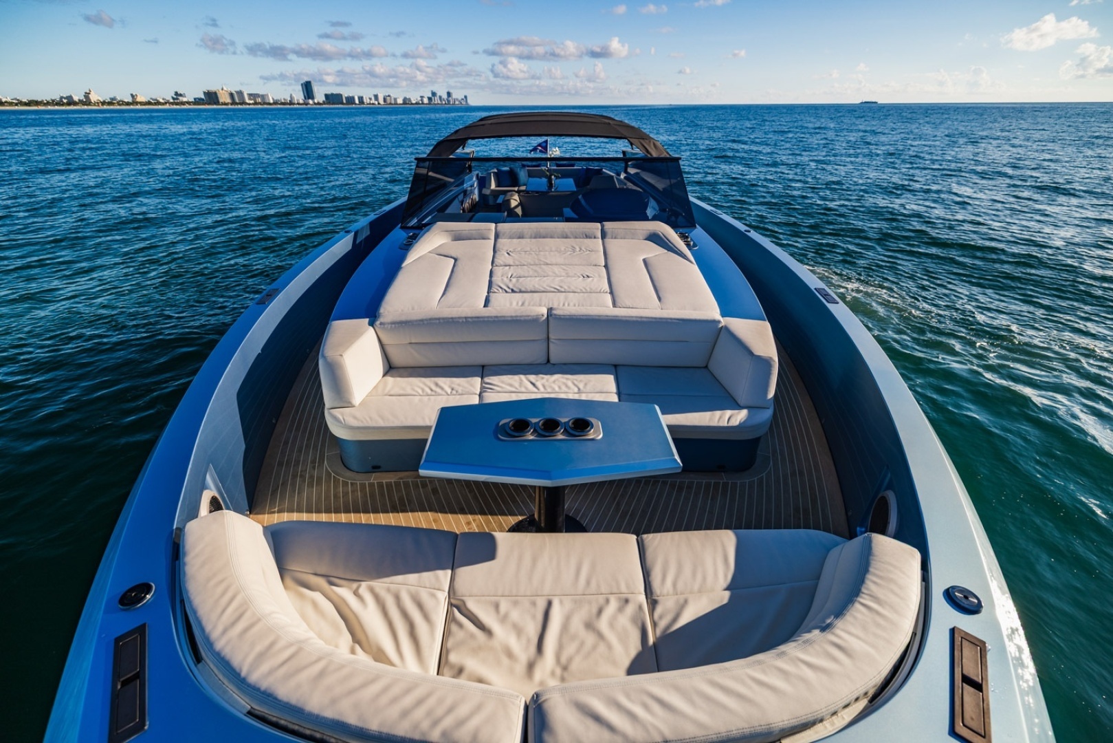 2019 Vanquish Yachts VQ58 - Image 10