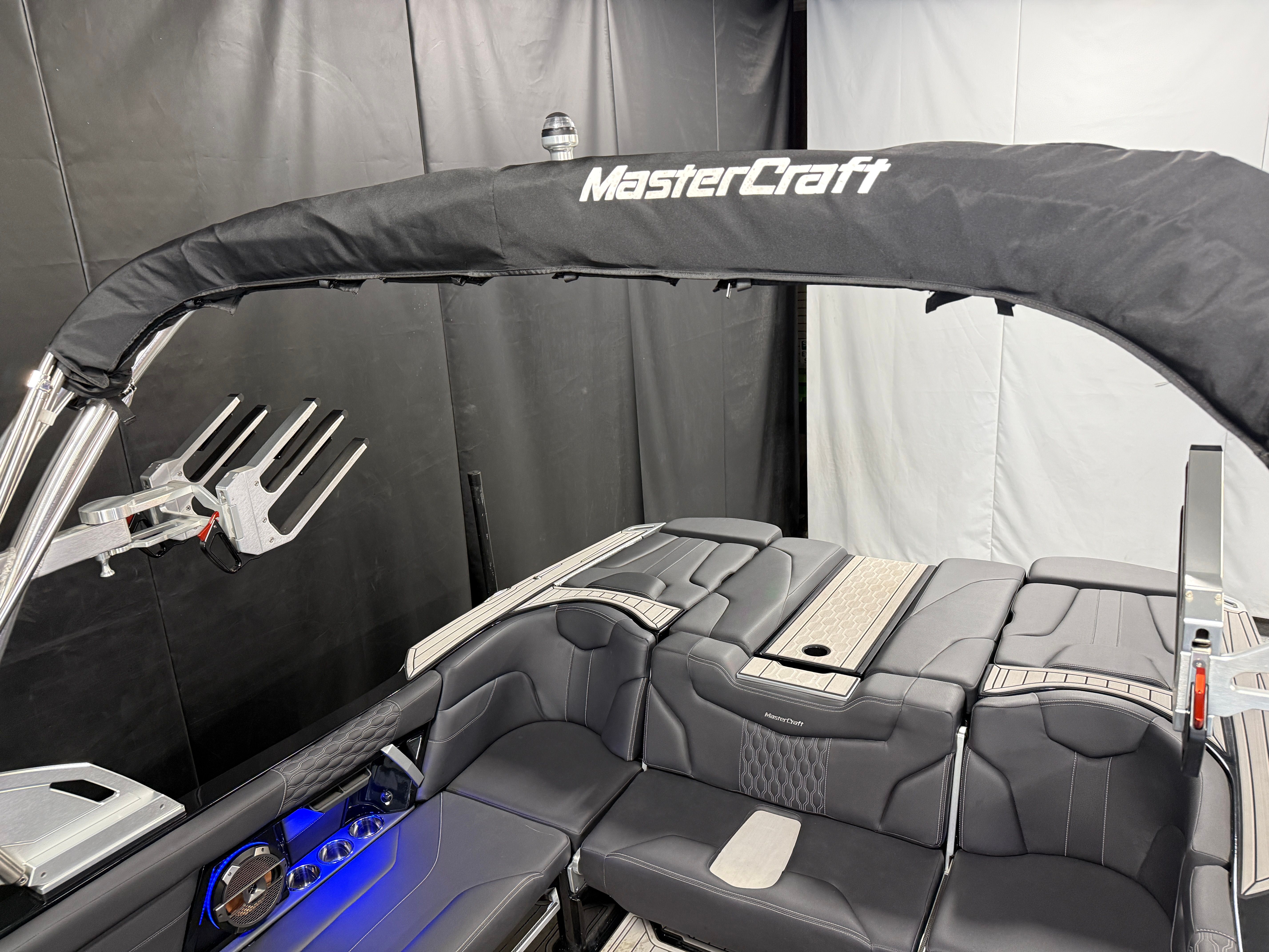 2022 MasterCraft XT24 - 102