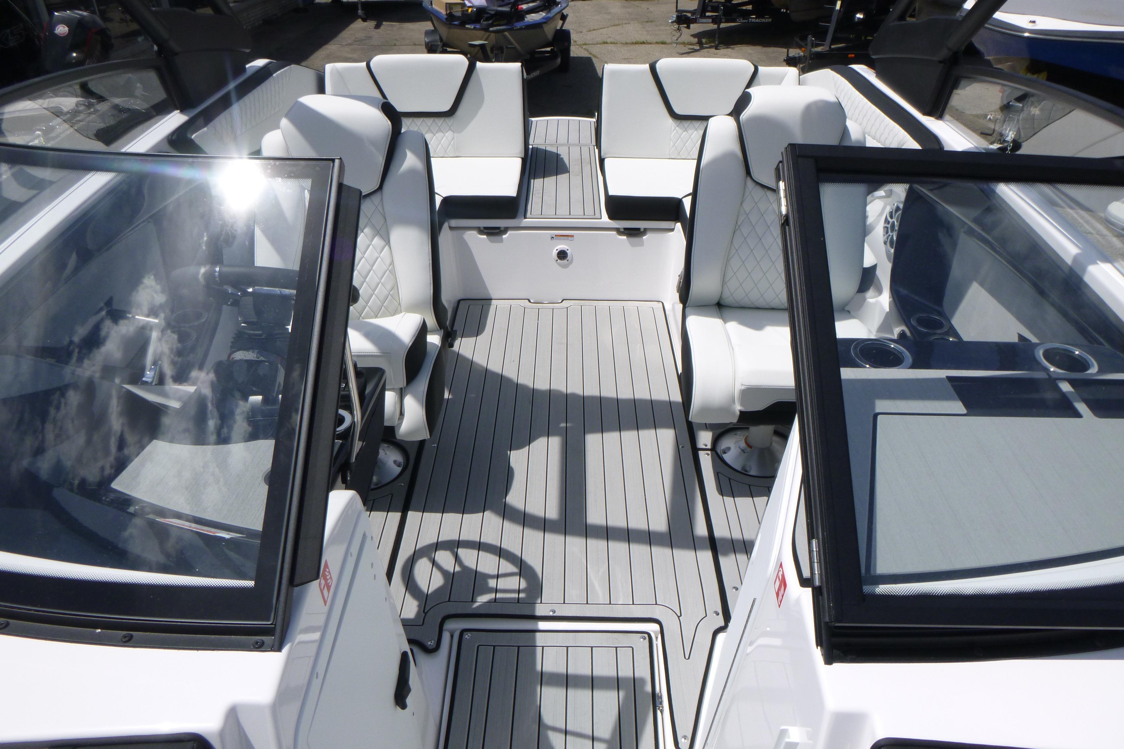 2026 Yamaha Boats 222S interior with sleek seating and modern design.