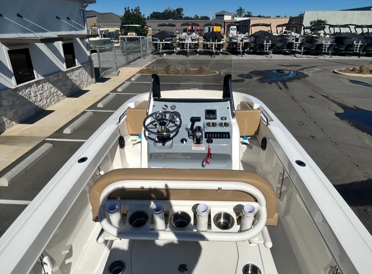 2026 Bayliner TROPHY CC20 - 10