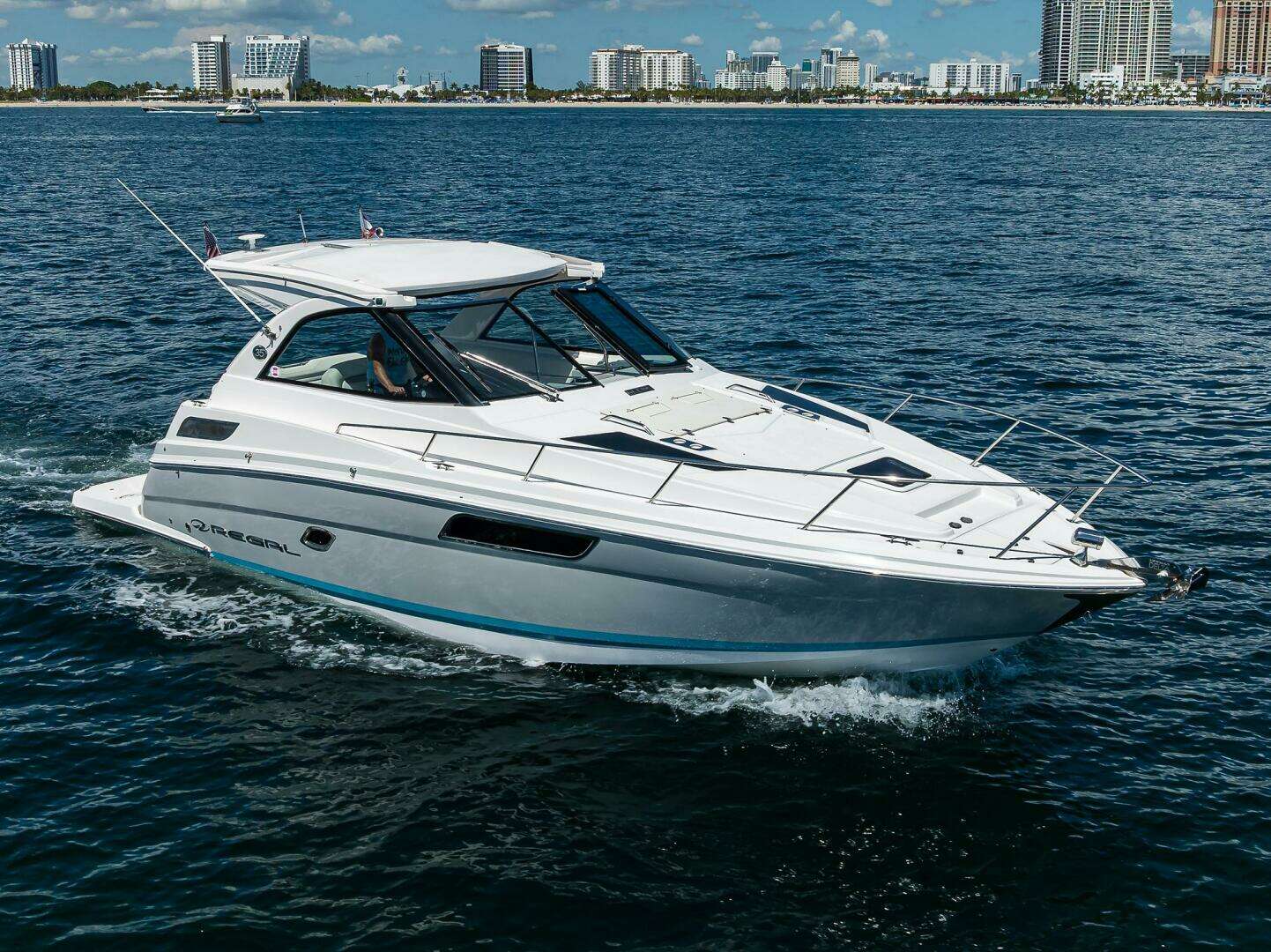 2020 Regal 35 Sport Coupe - Image 39