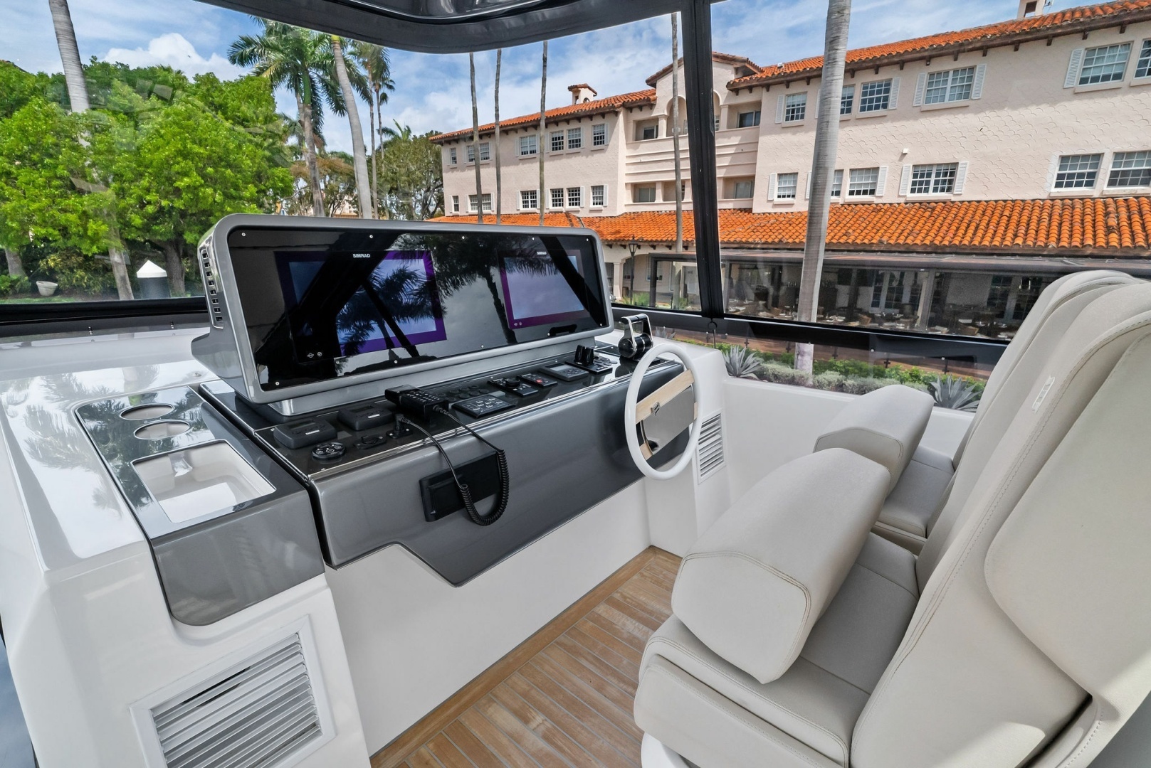 2023 Ferretti Yachts 860 - Image 33