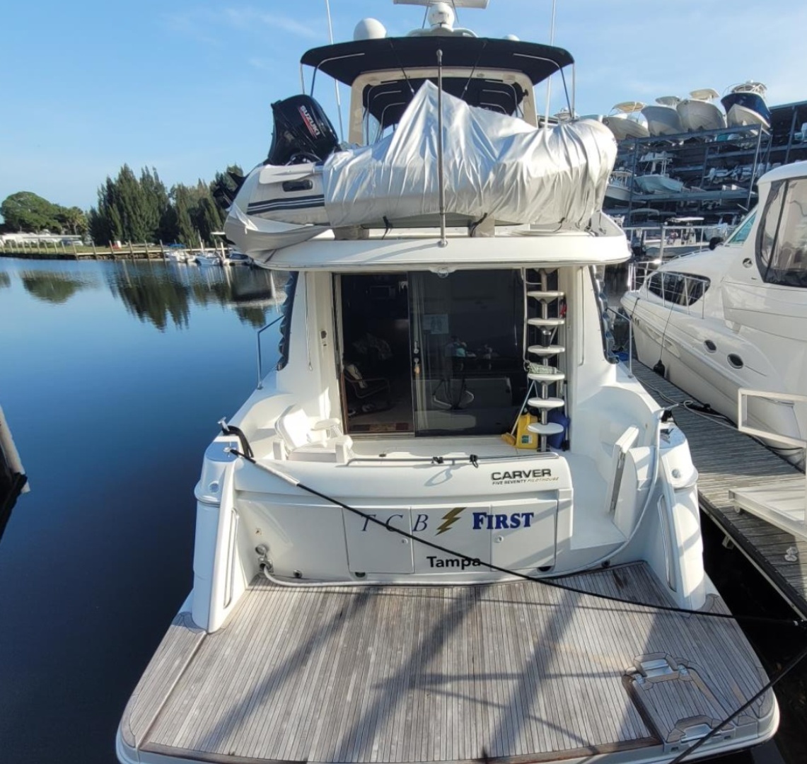 2001 Carver 570 Voyager Pilothouse - Image 8